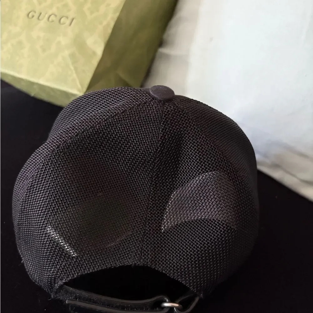 Brand new with box unisex Gucci Black and Red  Cap size m 58 cm
